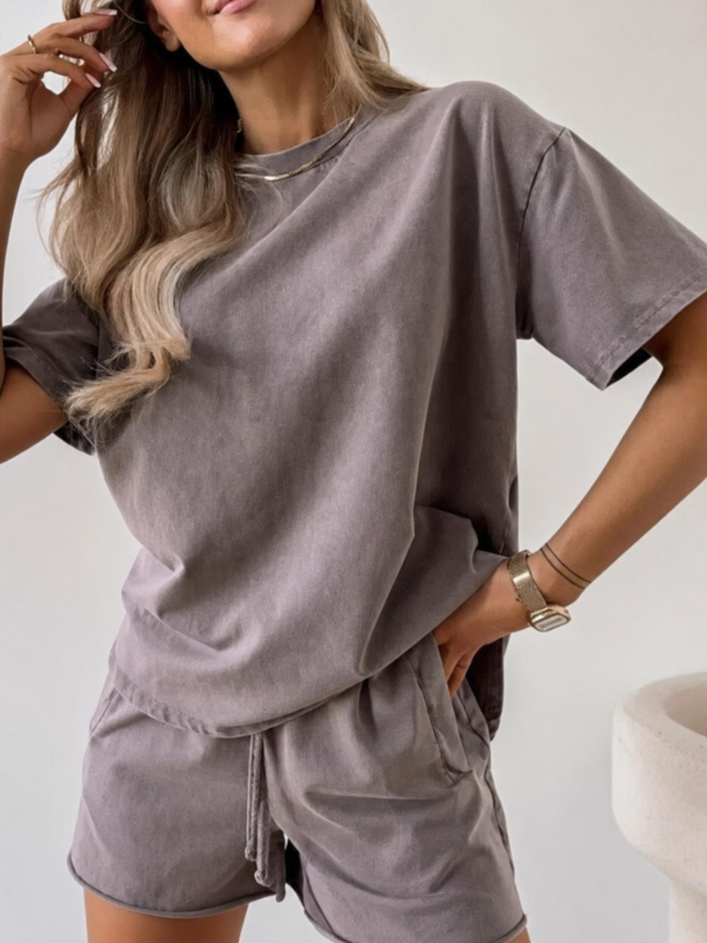 Samantha Comfy Summer Set, relaxed pose