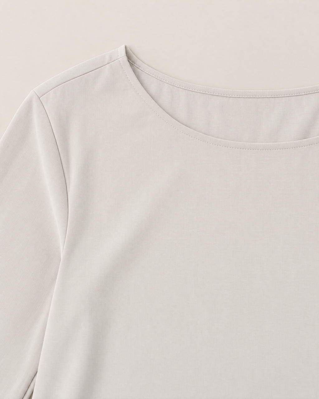 Linnea Effortless Midi Dress - detail of the neckline, Off-White