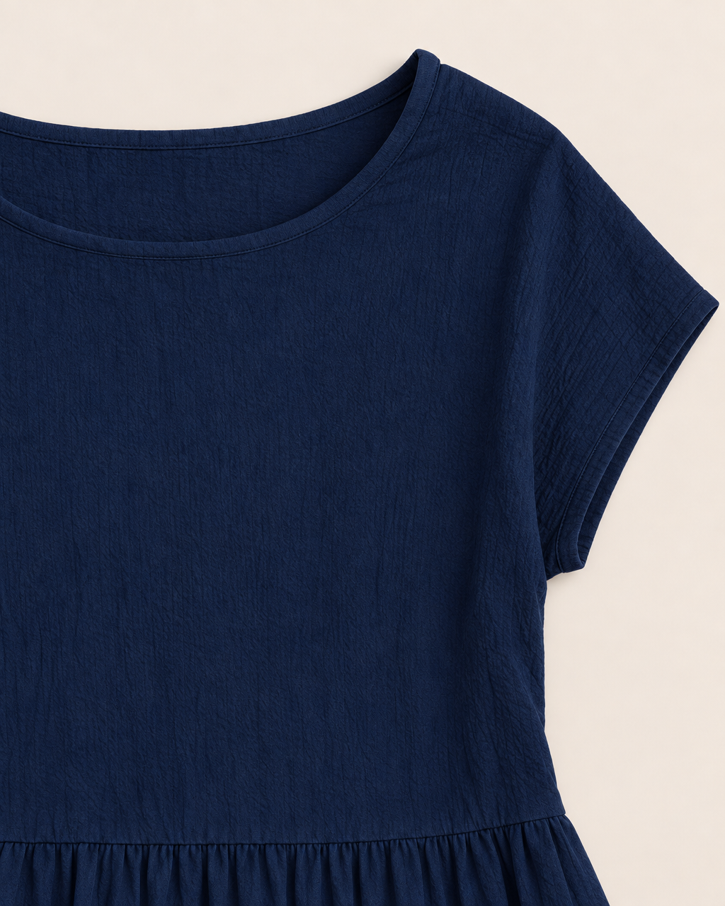 Monica Relaxed Midi Dress - detail of the neckline, Navy