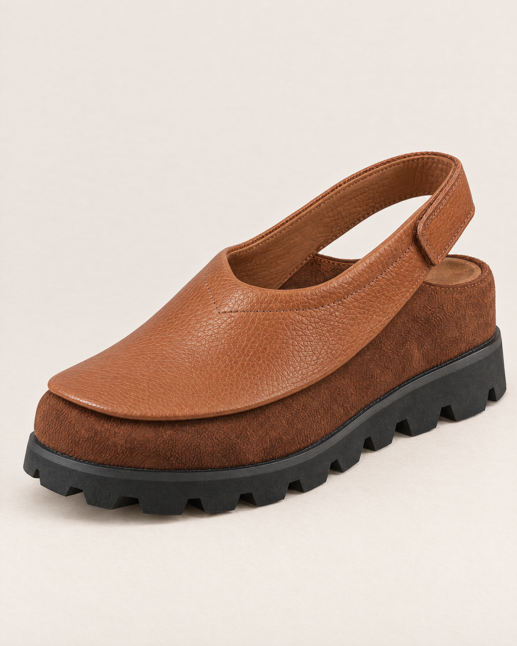 Renata Boho Leather Shoes - detail of the toe, fastening and stitching, Brown