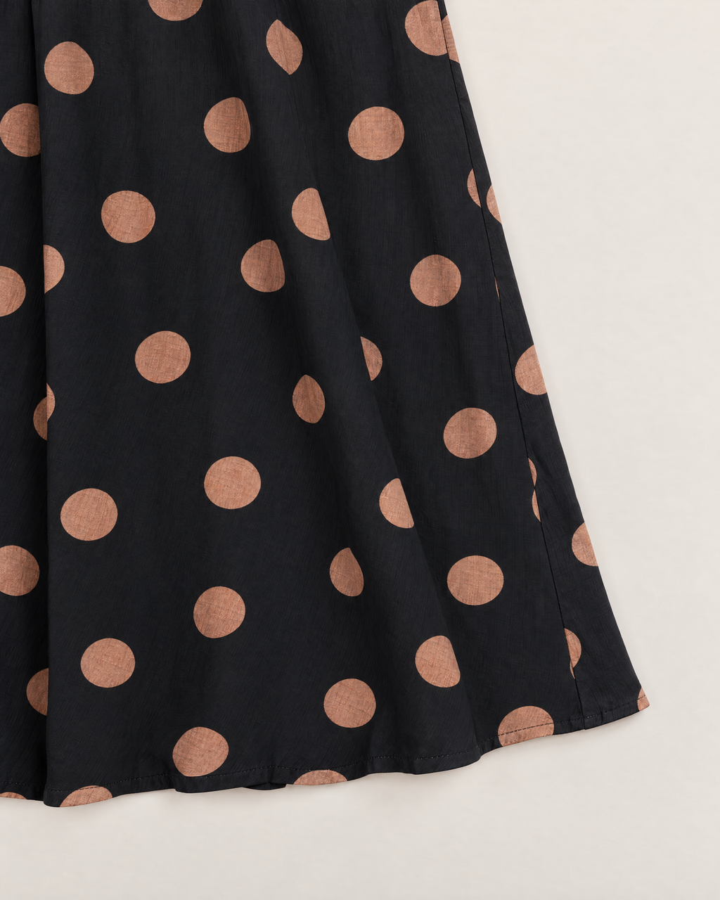 Zola Flattering Midi Dress - detail of the fabric and side edge, Black Spot